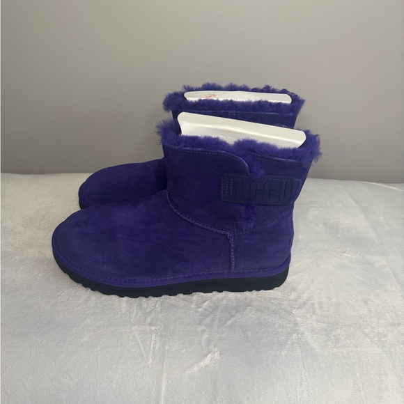 Violet Bailey Mini Logo Strap boots, size 8. - Picture 3 of 8